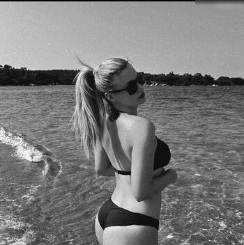leasophie_official98