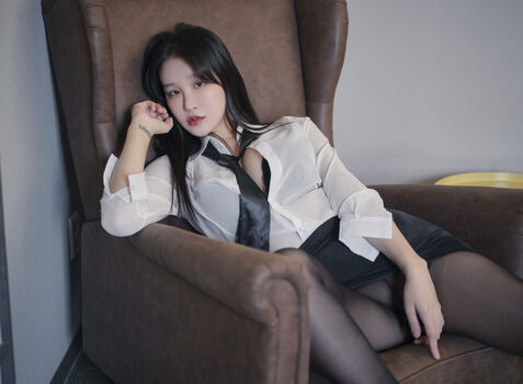 Lee Seol
