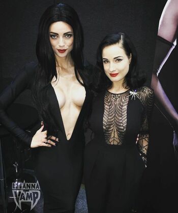 LeeAnna Vamp