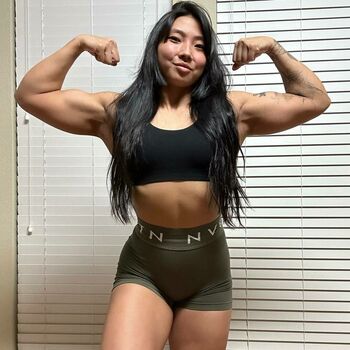 Leigh Laurel