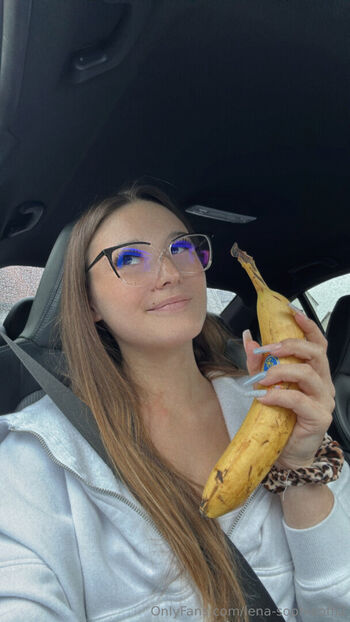 lena-sophieoffi2
