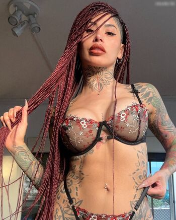 Leona Urbina Suarez