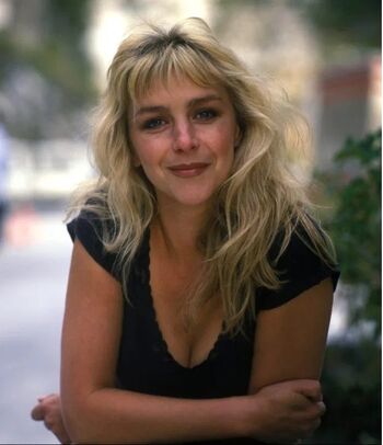 Leslie Ash