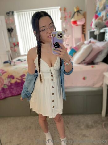Lewdkittenxo