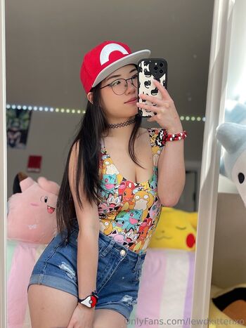 Lewdkittenxo