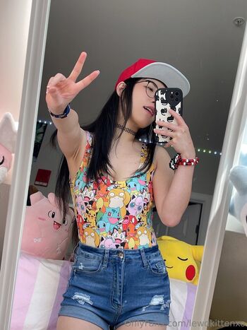 Lewdkittenxo
