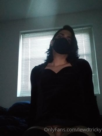 lewdtricky