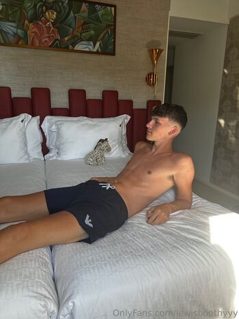 lewisboothyvip