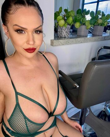 Lexi Love