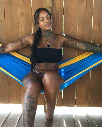LexOnTheMoonn