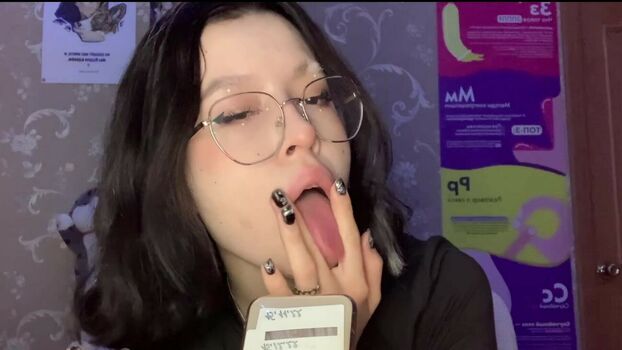 Lezzy Bunny ASMR