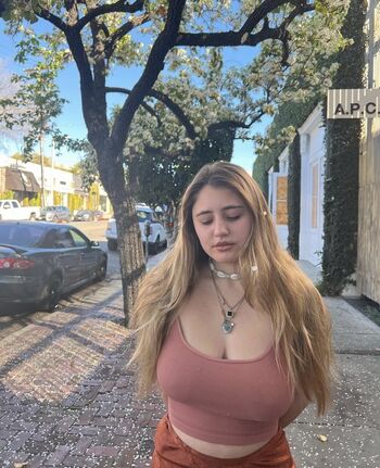 Lia Marie Johnson