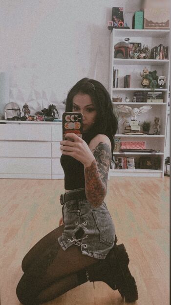 LiaxRose