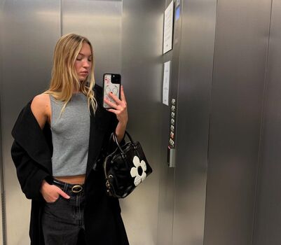 Lila Moss