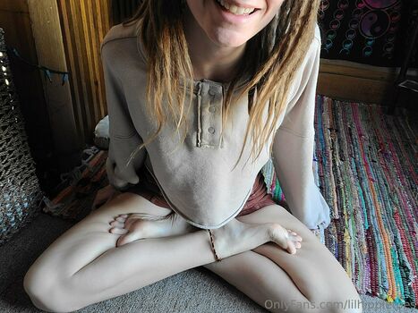 lilhippietoes