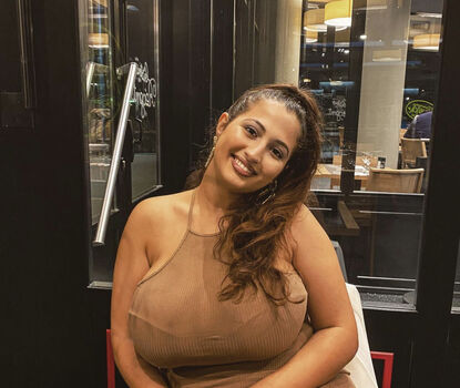 Lili M