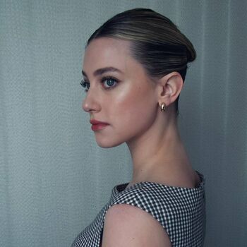 Lili Reinhart