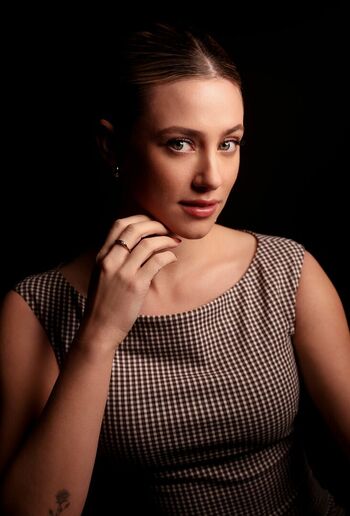 Lili Reinhart