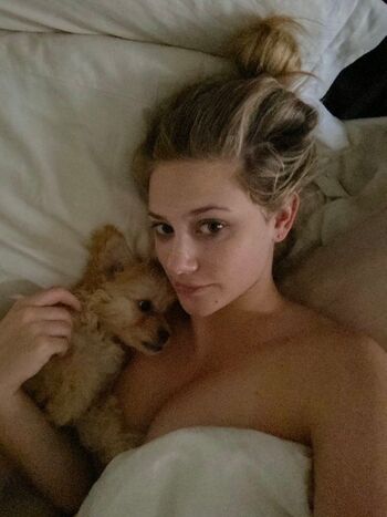 Lili Reinhart