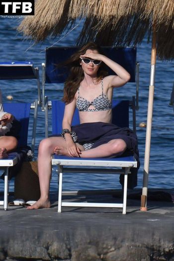 Lily Collins