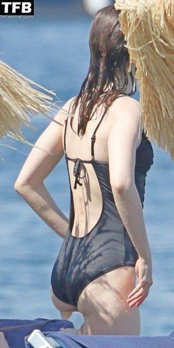 Lily Collins
