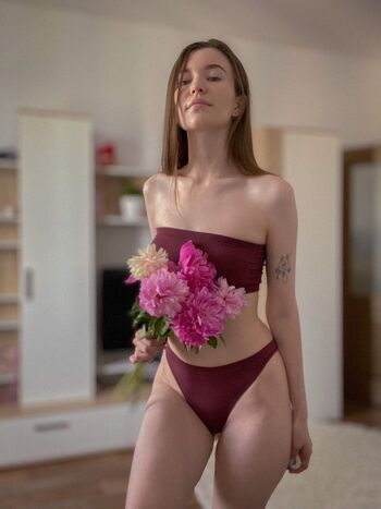 Lily Mint