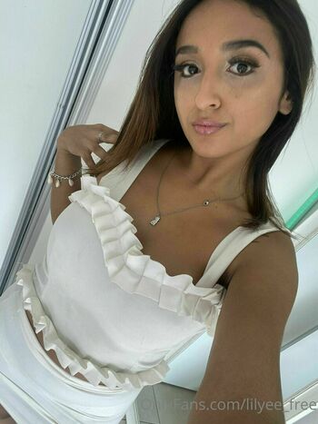 lilyee_free