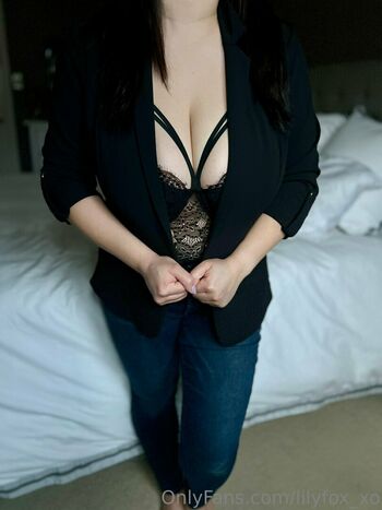 lilyfox_xo