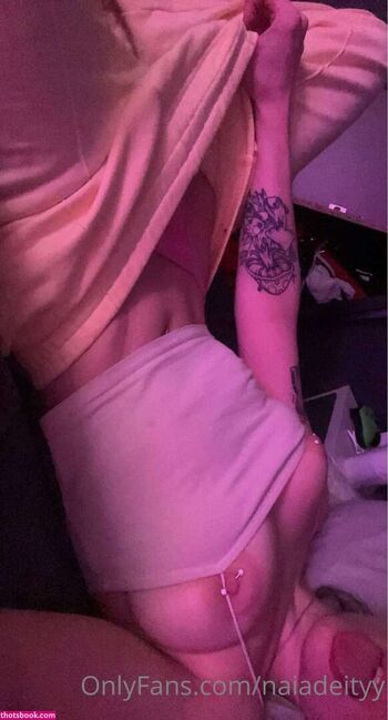 lilyymoon