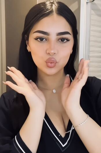 Lina Kira
