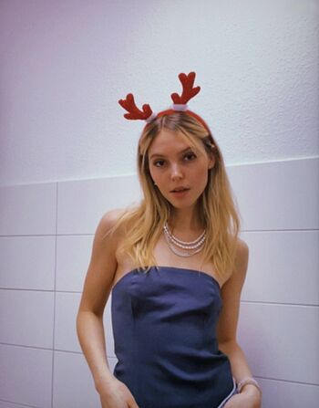 Lina Larissa Strahl