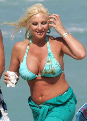 Linda Hogan