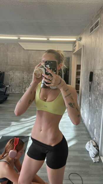 Lindsay Vrckovnik Linmick