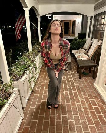 Lindsey Shaw