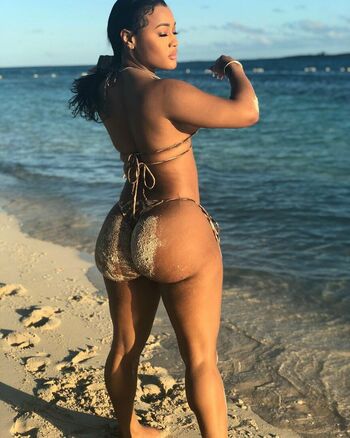 Lira Galore