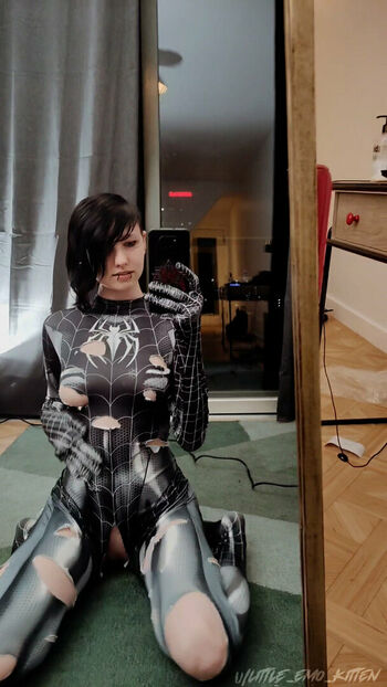 little_emo_kitten