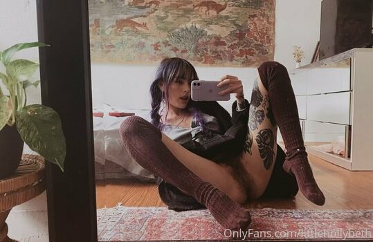 littlehollybeth