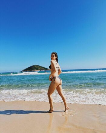 Lívian Aragão