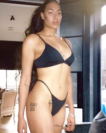 Liz Cambage