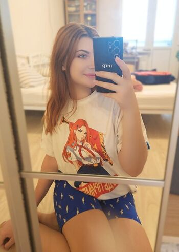 Liz Joestar