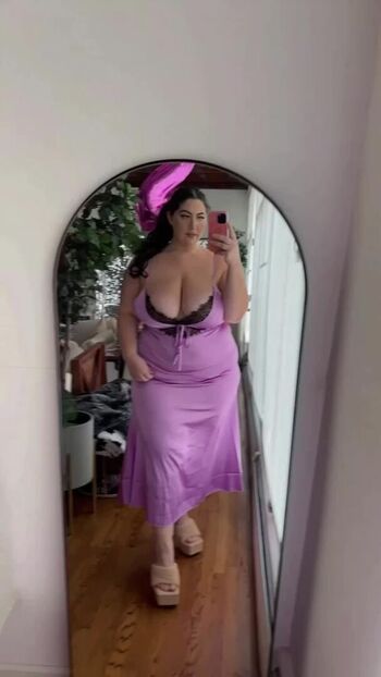 Lizzy B