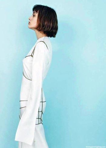 Lizzy Caplan