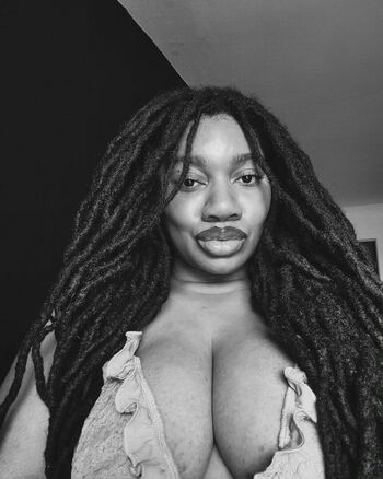 LockedHoneyPrincess
