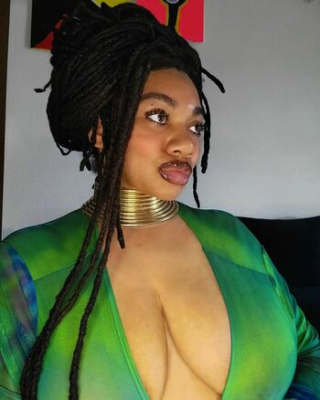 LockedHoneyPrincess