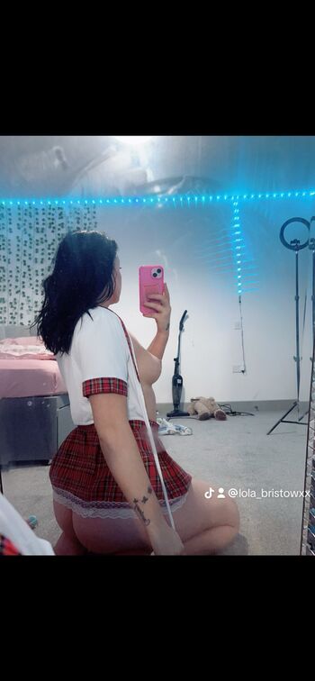 lola_bristowxox