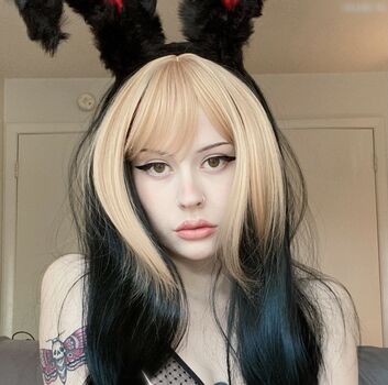 Lola Goth