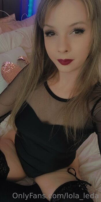 lola_leda