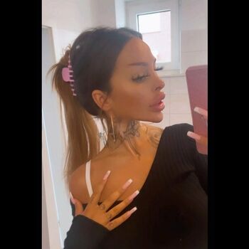 Lola_official