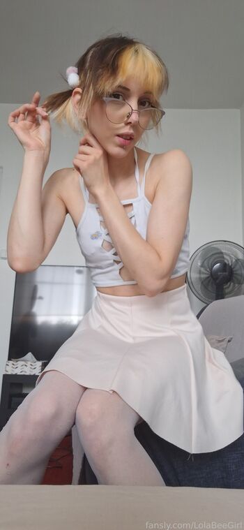 LolaBeeGirl