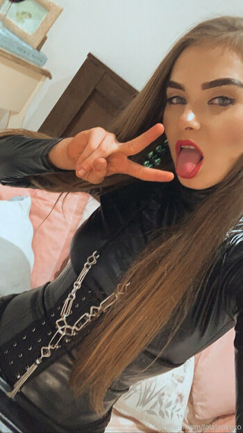 lolalxoxoxo